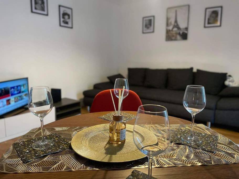 Chez Frederic - Gare De Metz A 2 Minutes A Pied - Appartement Entierement Equipe Eksteriør billede